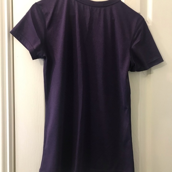 Nike Women’s Dri-Fit top - Picture 3 of 3